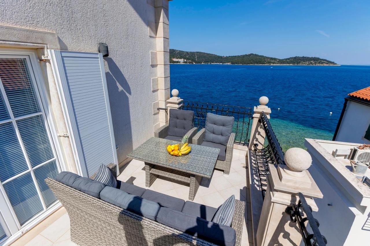 Seafront Apartment Duo Βις Εξωτερικό φωτογραφία