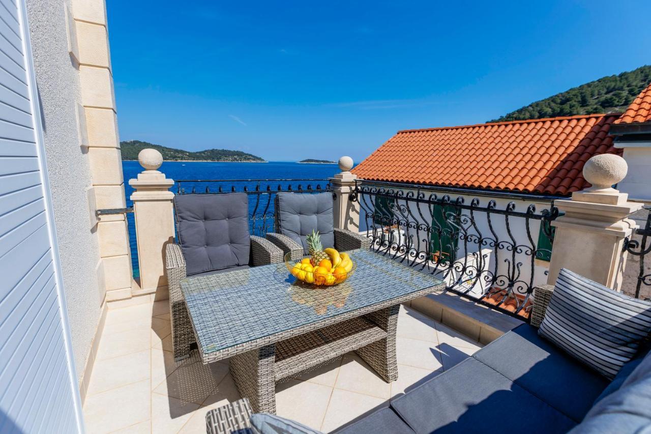 Seafront Apartment Duo Βις Εξωτερικό φωτογραφία